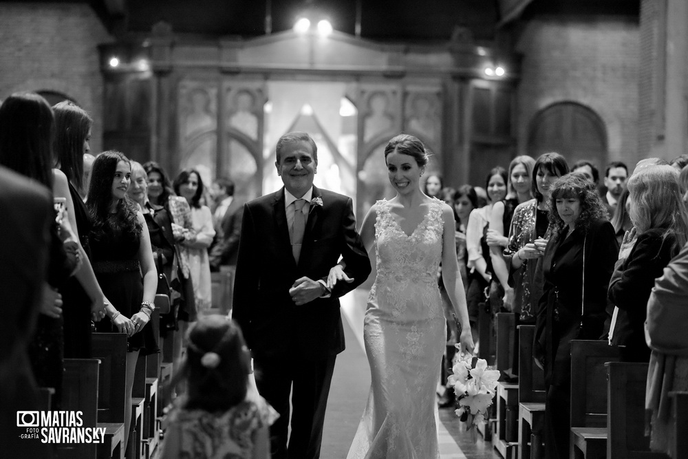 Fotos de casamiento Parroquia Jesus en el huerto de los Olivos por Matias Savransky fotografo de Buenos Aires