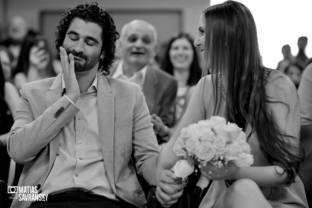 fotos de casamiento civil cabildo de georgina y javier por matias savransky fotografo buenos aires
