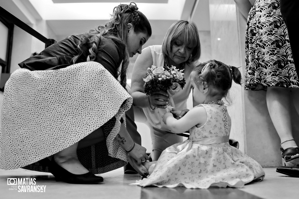 Fotos de casamiento civil de Uruguay de Jenny y Lucas por Matias Savransky fotografo de Buenos Aires