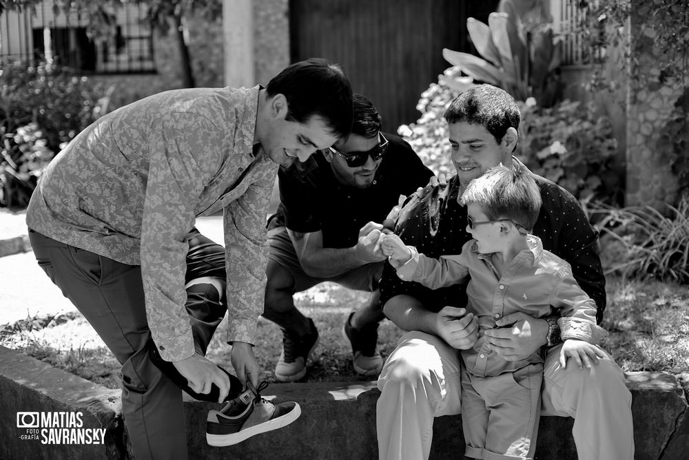 Fotos de casamiento registro civil Ituzaingo de Natacha y Santiago por Matias Savransky fotografo Buenos Aires