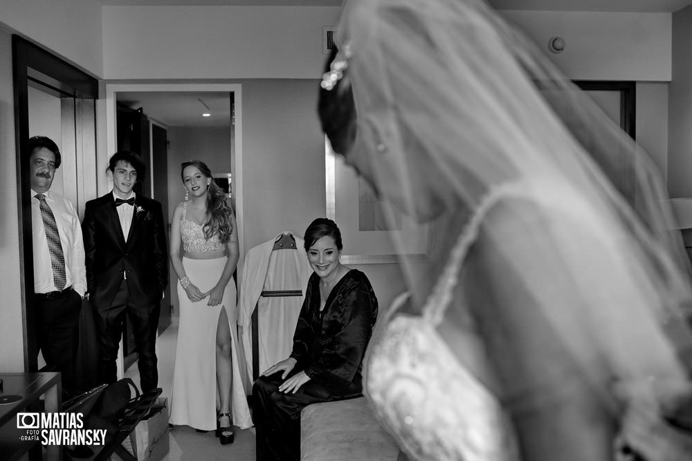 Fotos de casamiento Hotel Sheraton Retiro de Juli y Fer por Matias Savransky fotografo Buenos Aires