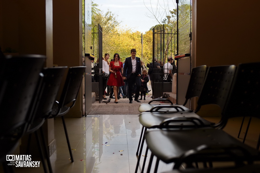 fotos de casamiento civil parque centenario caballito Noelia y Claudio por Matias Savransky fotografo Buenos Aires