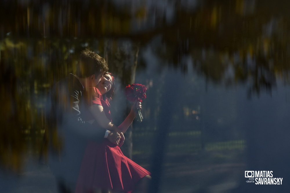 fotos de casamiento civil parque centenario caballito Noelia y Claudio por Matias Savransky fotografo Buenos Aires