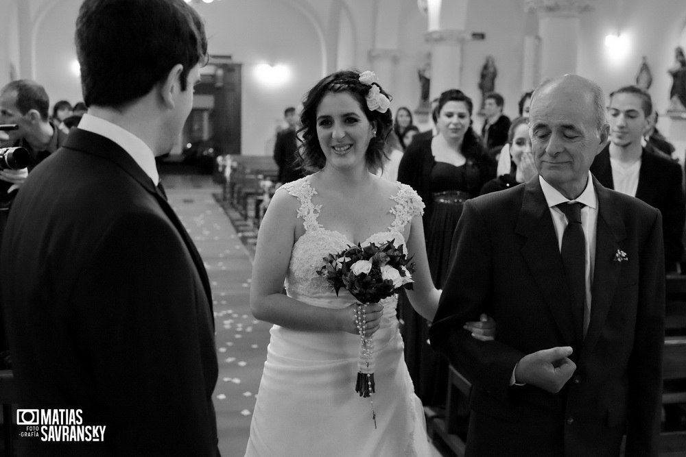 Fotos de casamiento parroquia Corpus Domini Noelia y Claudio por Matias Savransky fotografo Buenos Aires