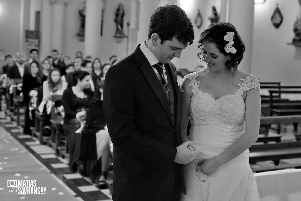 Fotos de casamiento parroquia Corpus Domini Noelia y Claudio por Matias Savransky fotografo Buenos Aires