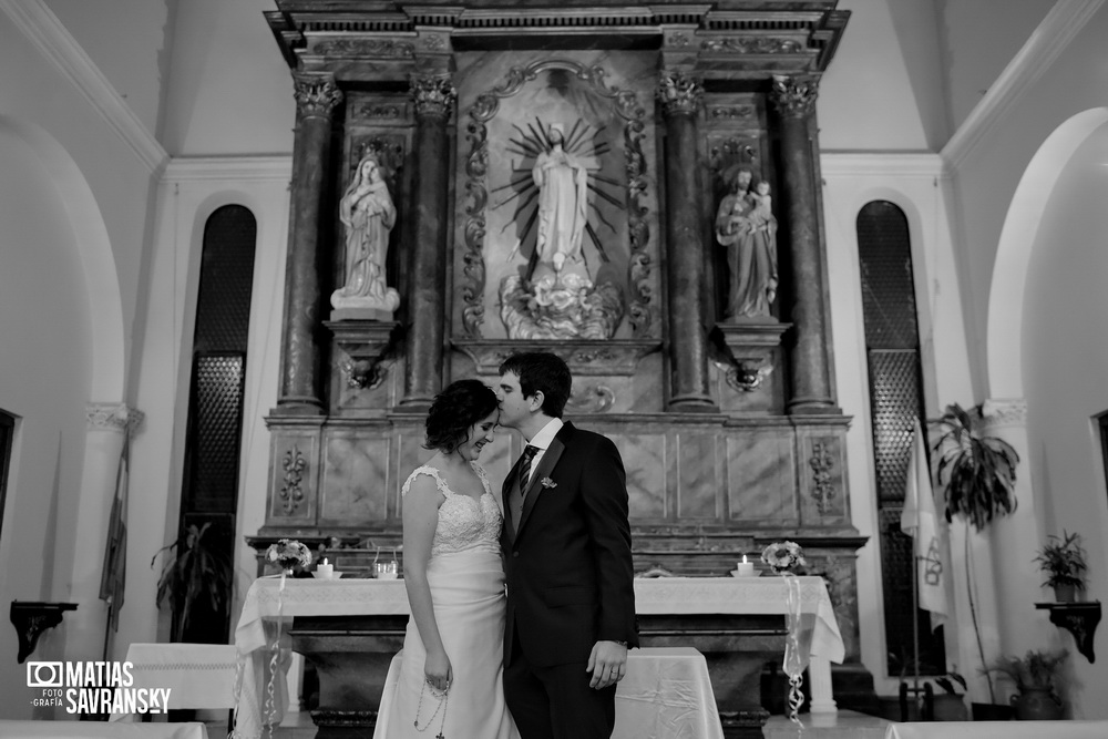 Fotos de casamiento parroquia Corpus Domini Noelia y Claudio por Matias Savransky fotografo Buenos Aires