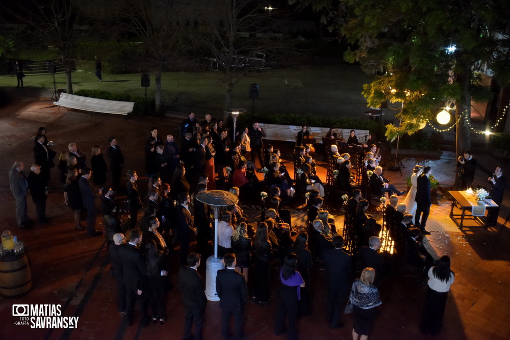 foto de casamiento rowing club eventos tigre de caro y kike por matias savransky fotografo buenos aires