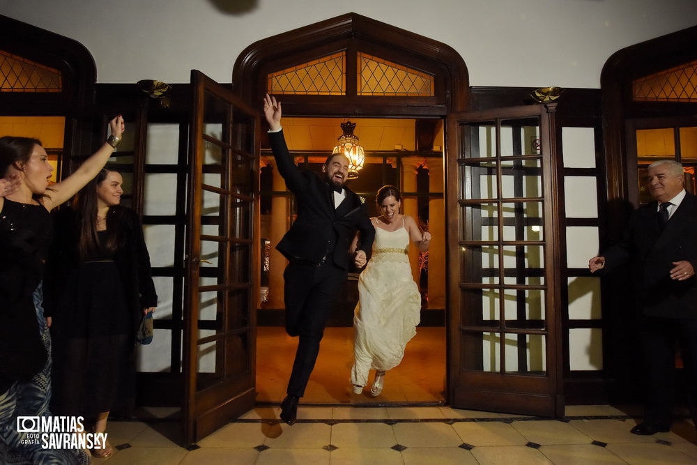 foto de casamiento rowing club eventos tigre de caro y kike por matias savransky fotografo buenos aires