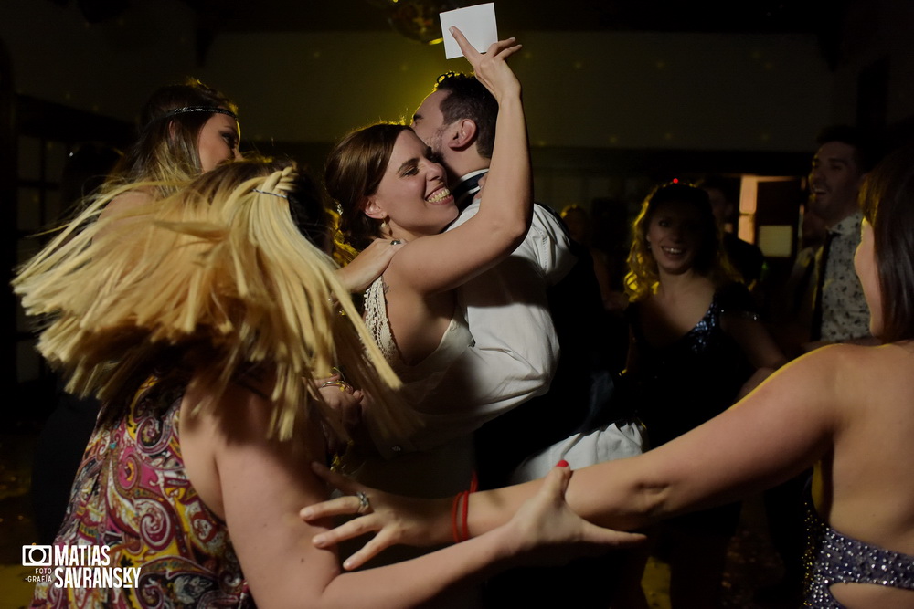 foto de casamiento rowing club eventos tigre de caro y kike por matias savransky fotografo buenos aires