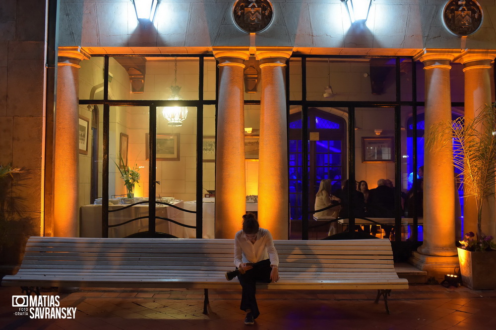 foto de casamiento rowing club eventos tigre de caro y kike por matias savransky fotografo buenos aires