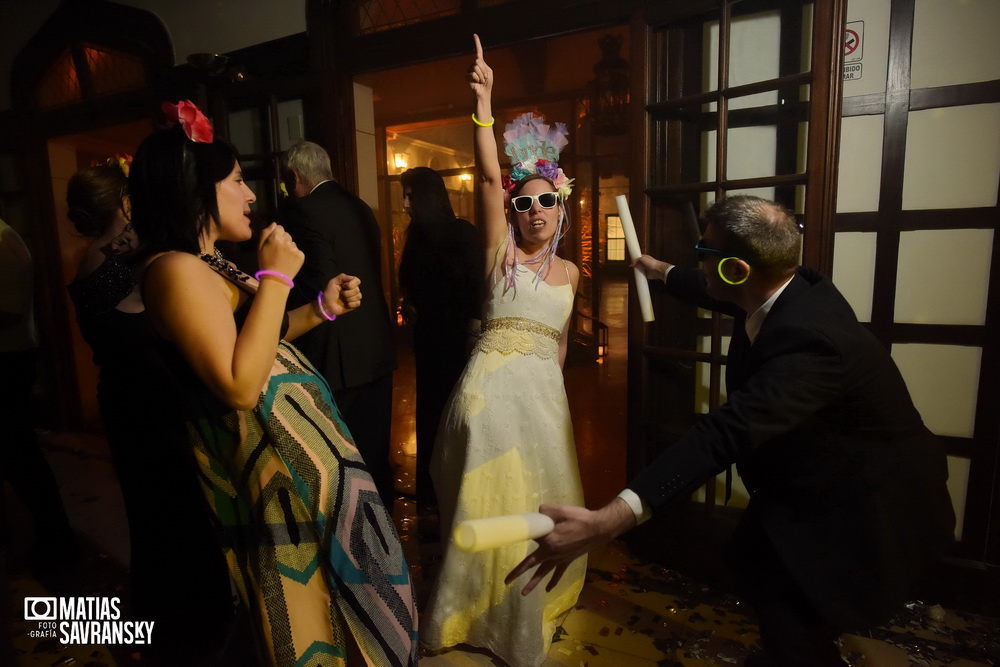 foto de casamiento rowing club eventos tigre de caro y kike por matias savransky fotografo buenos aires