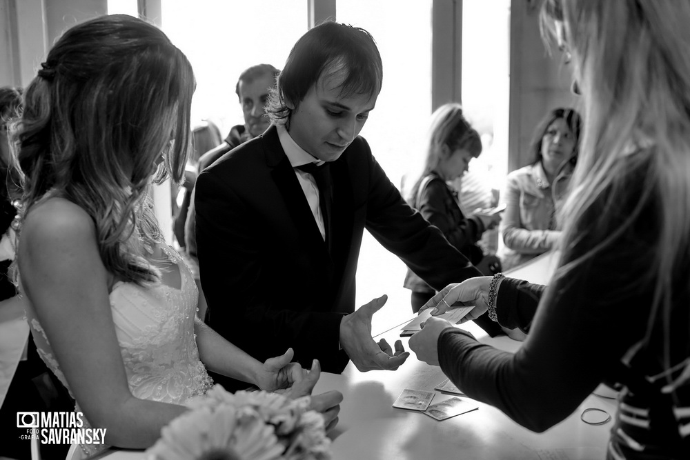 fotos casamiento civil gerli de eliana y jonathan por matias savransky fotografo buenos aires