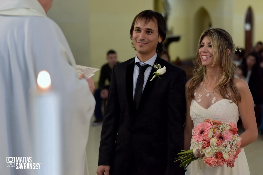 fotos casamiento parroquia san judas tadeo de eliana y jonathan por matias savransky fotografo buenos aires