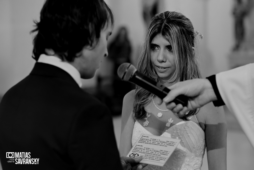 fotos casamiento parroquia san judas tadeo de eliana y jonathan por matias savransky fotografo buenos aires