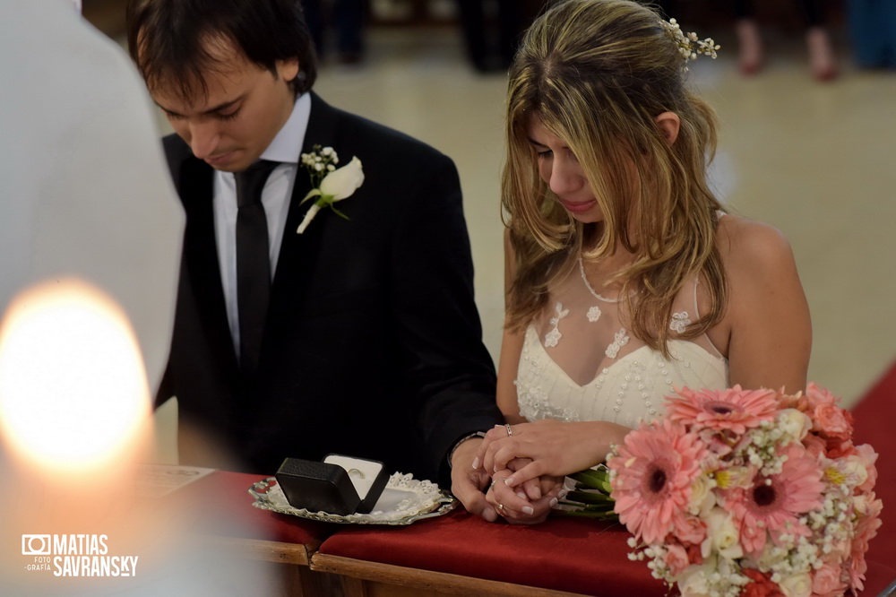 fotos casamiento parroquia san judas tadeo de eliana y jonathan por matias savransky fotografo buenos aires