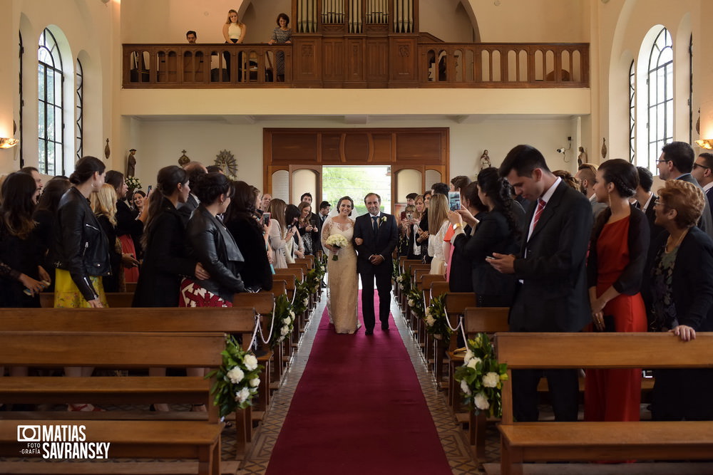 Foto casamiento Parroquia San Francisco Solano Bella Vista de Mailen y Sacha por Matias Savransky fotografo Buenos Aires