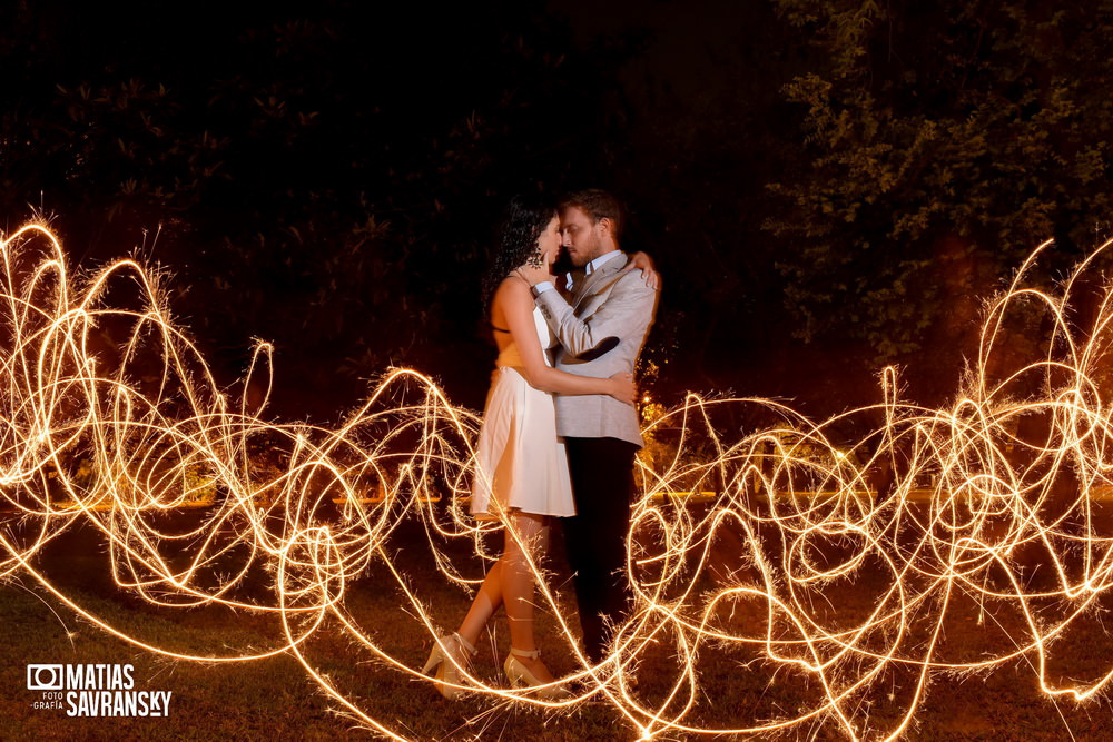 sesion de fotos pre boda en santa lucia por matias savransky fotografo buenos aires