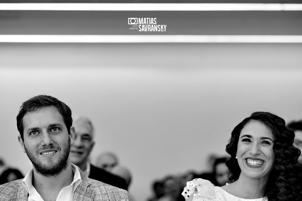 foto casamiento civil comuna 12 calle holmberg por matias savransky fotografo buenos aires