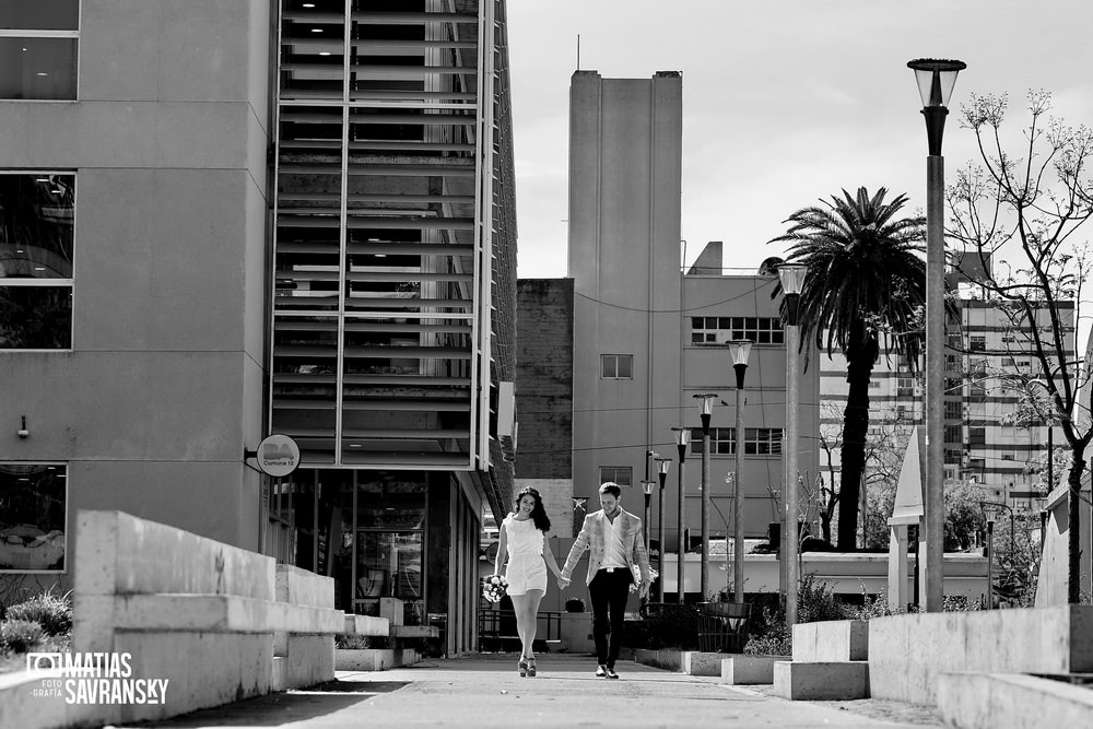 foto casamiento civil comuna 12 calle holmberg por matias savransky fotografo buenos aires