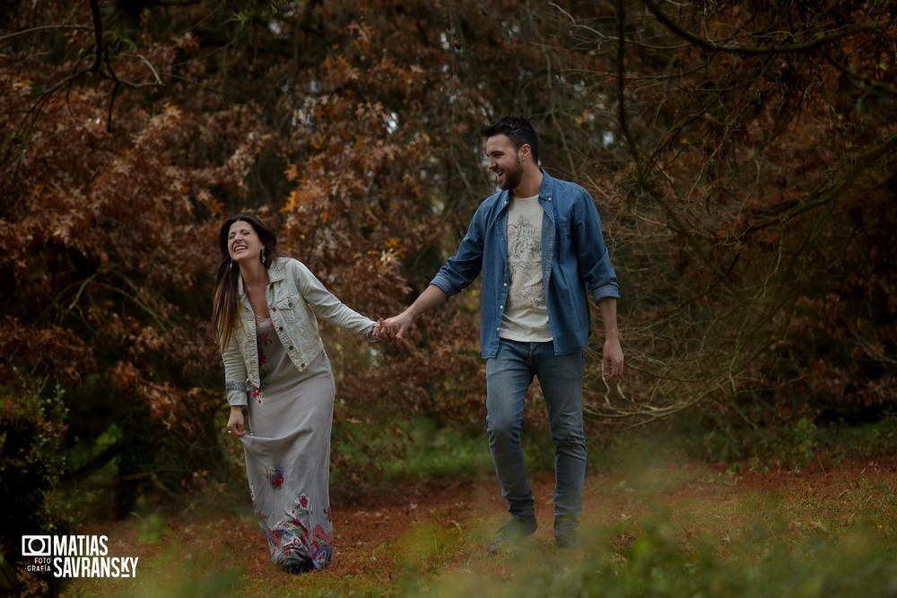 foto casamiento sesion pre boda en estancia villa maria por matias savransky fotografo buenos aires