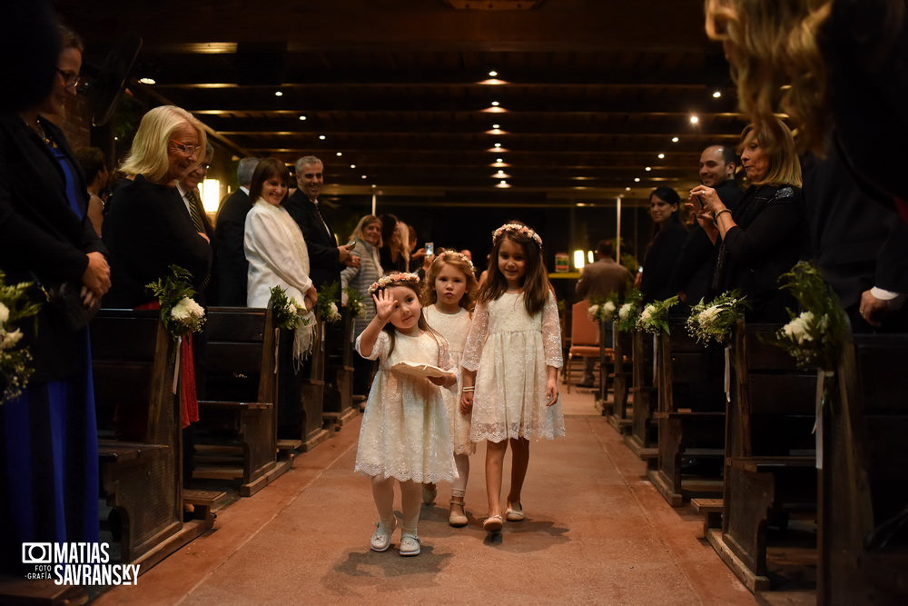 fotos boda capilla santa teresita por matias savransky fotografo buenos aires