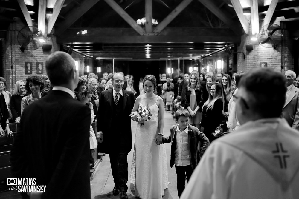 fotos boda capilla santa teresita por matias savransky fotografo buenos aires