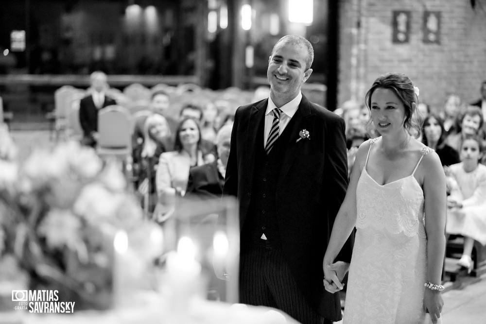 fotos boda capilla santa teresita por matias savransky fotografo buenos aires