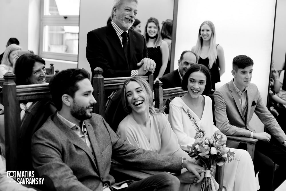 foto casamiento civil calle uruguay por matias savransky fotografo buenos aires