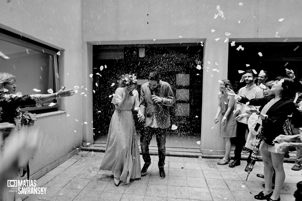 foto casamiento civil calle uruguay por matias savransky fotografo buenos aires