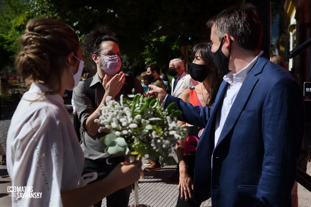 foto casamiento civil centro cultural recoleta por matias savransky fotografo buenos aires