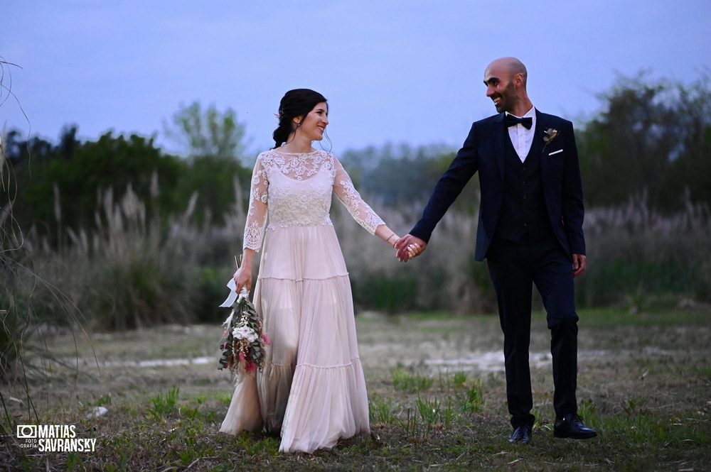 foto de casamiento en las cortaderas por Matias Savransky fotografo Buenos Aires