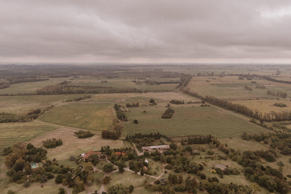 Foto de casamiento en Estancia Santa Elena de Lujan por Matias Savransky fotografo de Buenos Aires